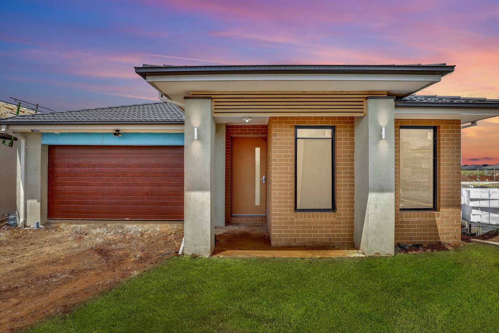 4 bedrooms House in 14 Petros Street FRASER RISE VIC, 3336