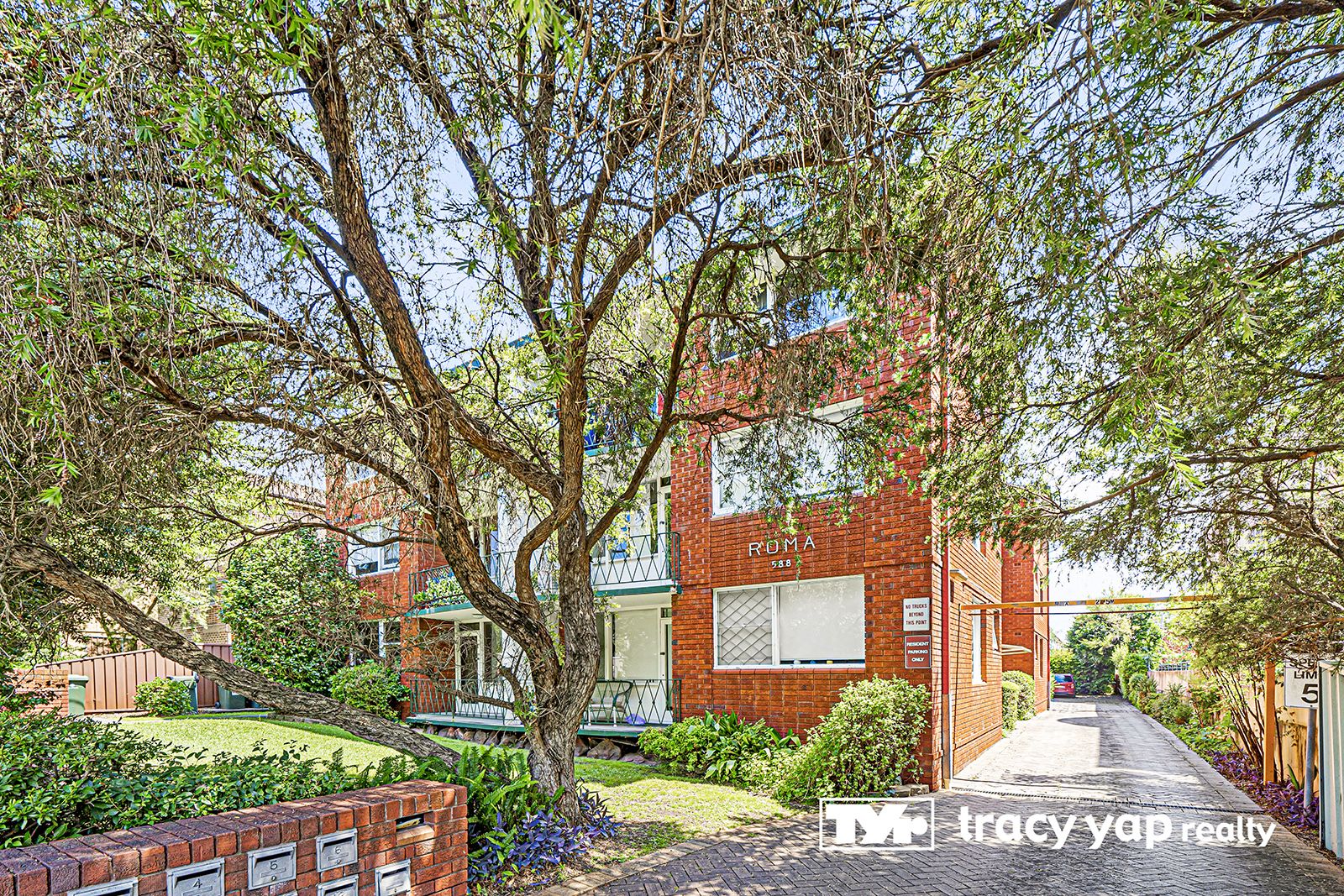 2 bedrooms Apartment / Unit / Flat in 8/588 Blaxland Road EASTWOOD NSW, 2122