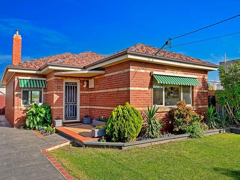 2 bedrooms House in 2 Fawkner Street ABERFELDIE VIC, 3040
