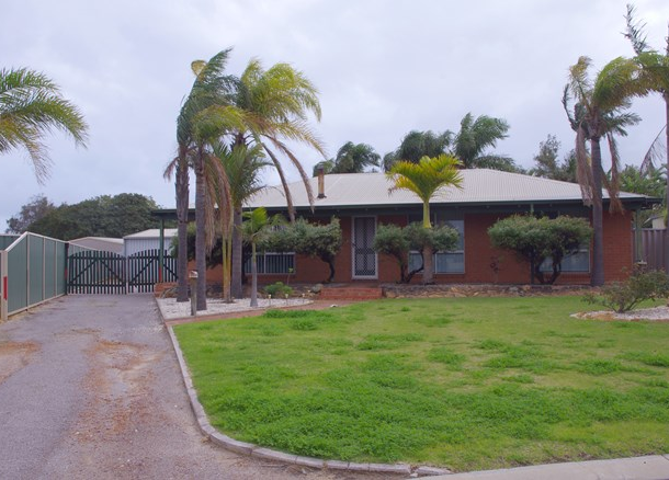 5 Mullian Way, Waggrakine WA 6530