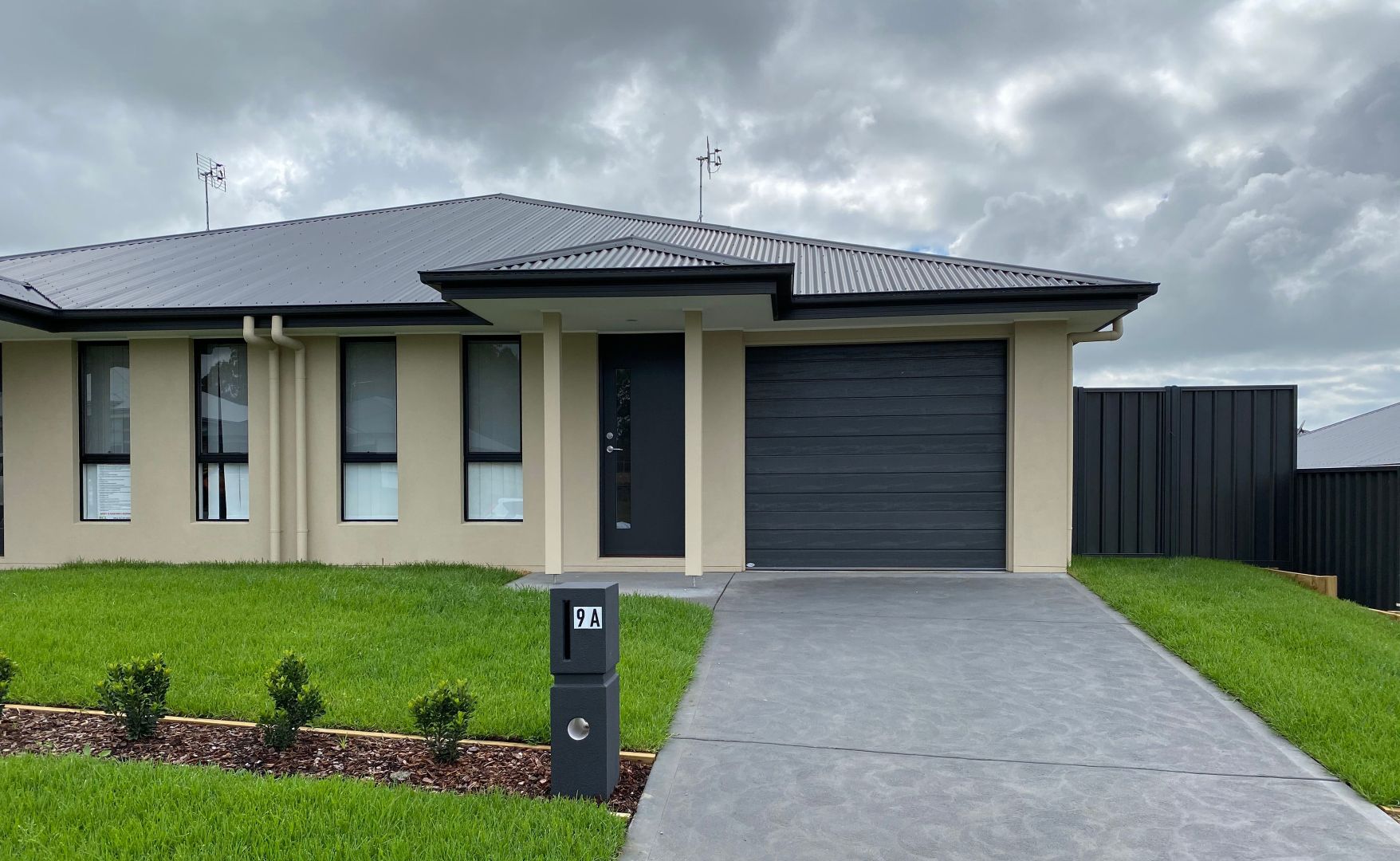 9A Harlington Avenue, Farley Property History & Address Research Domain