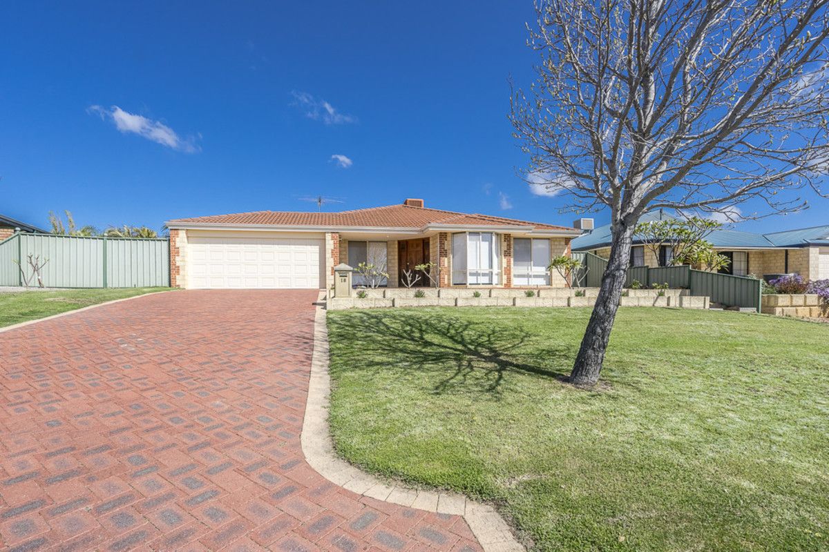 4 bedrooms House in 18 Dongara Circle JANE BROOK WA, 6056
