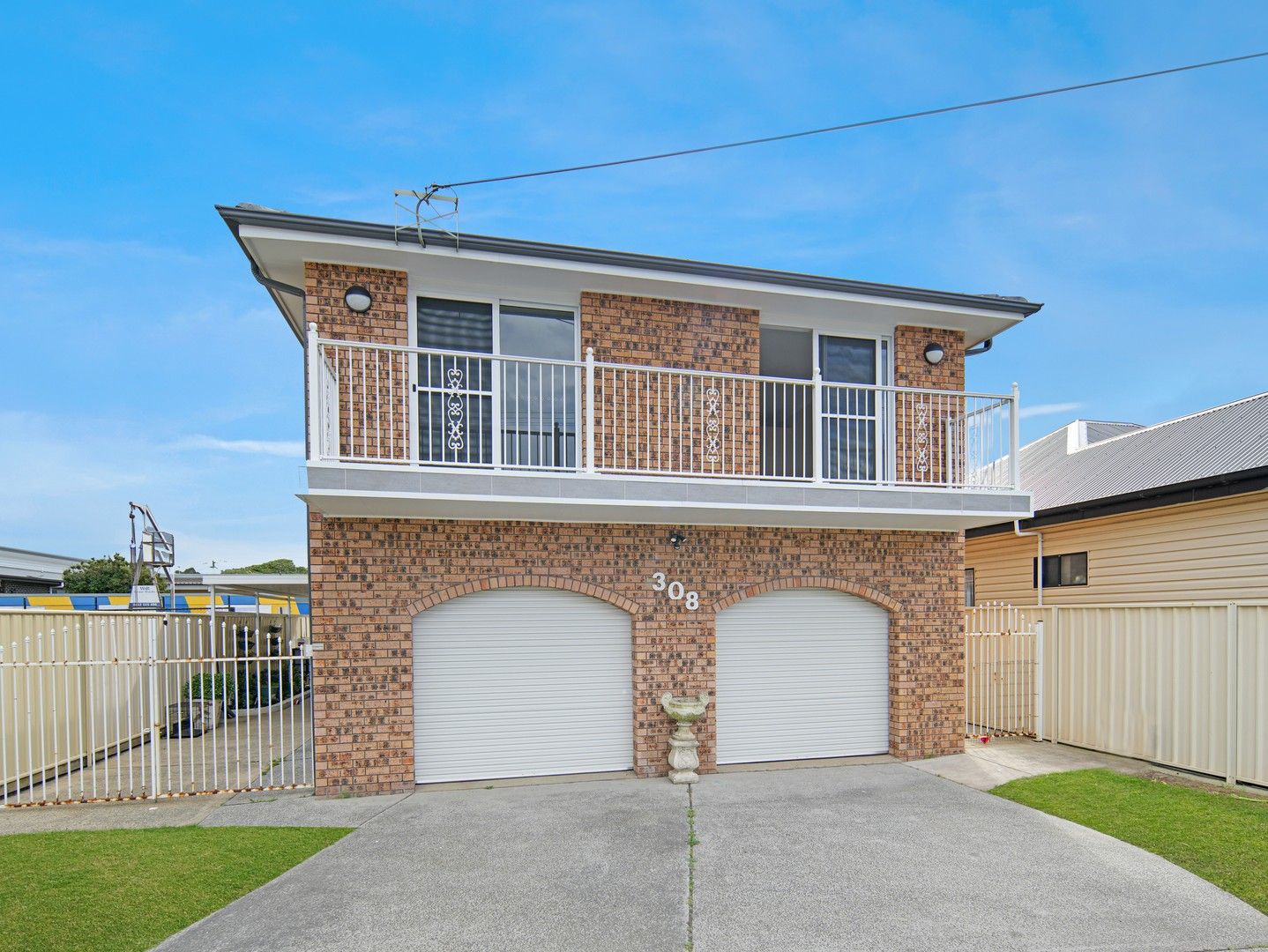 3 bedrooms House in 1/308 Windang Road WINDANG NSW, 2528