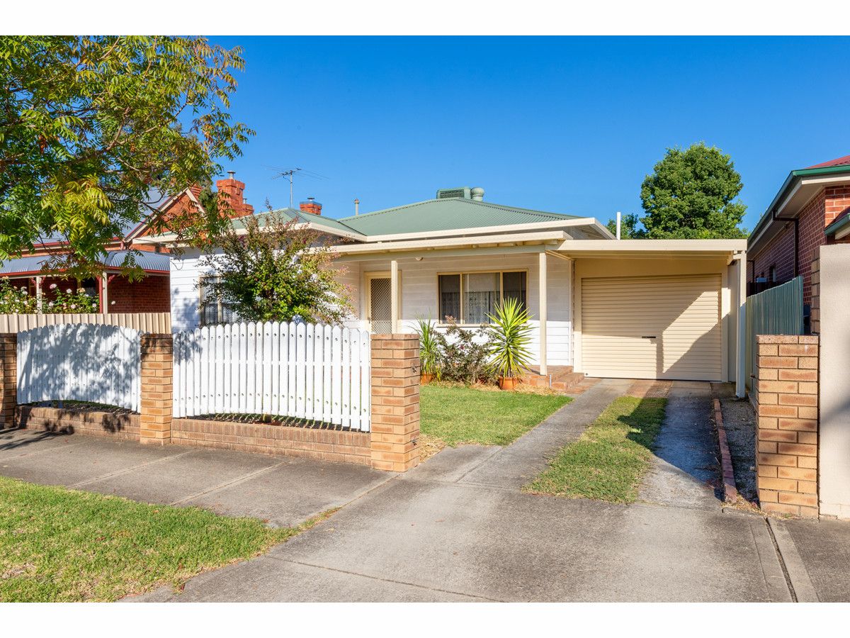 369 Macauley Street, South Albury Property History & Address Research