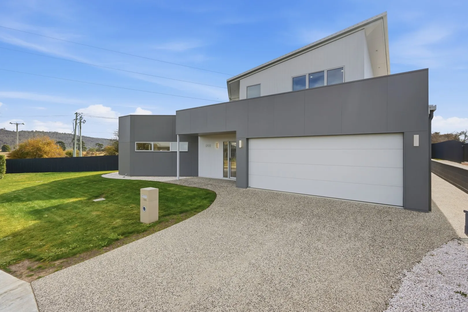 House in Prospect Vale