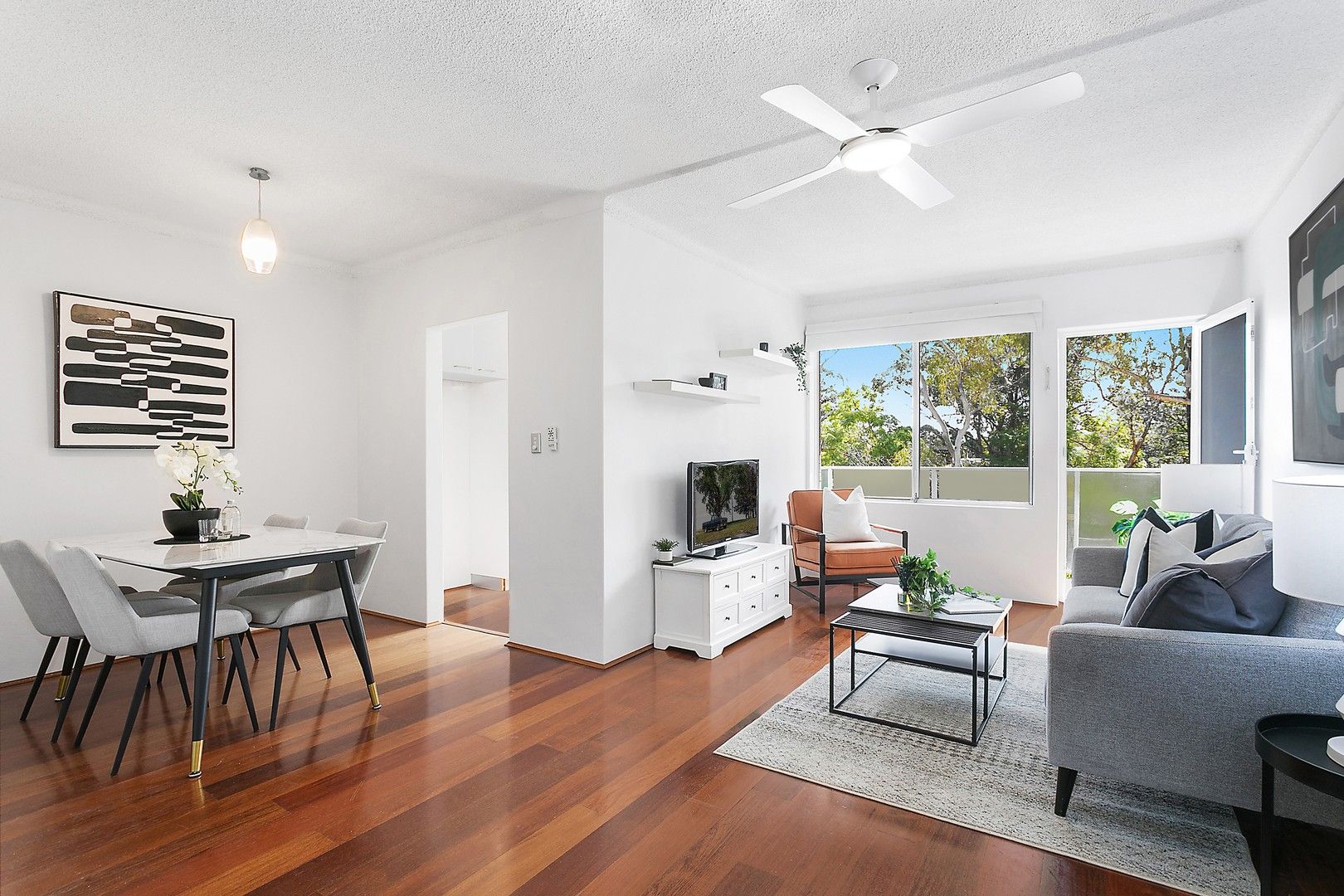2 bedrooms Apartment / Unit / Flat in 16/9 Burley Street LANE COVE NSW, 2066