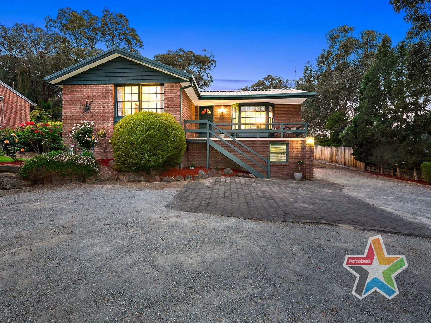 16 Trezise Street, Warrandyte VIC 3113, Image 0