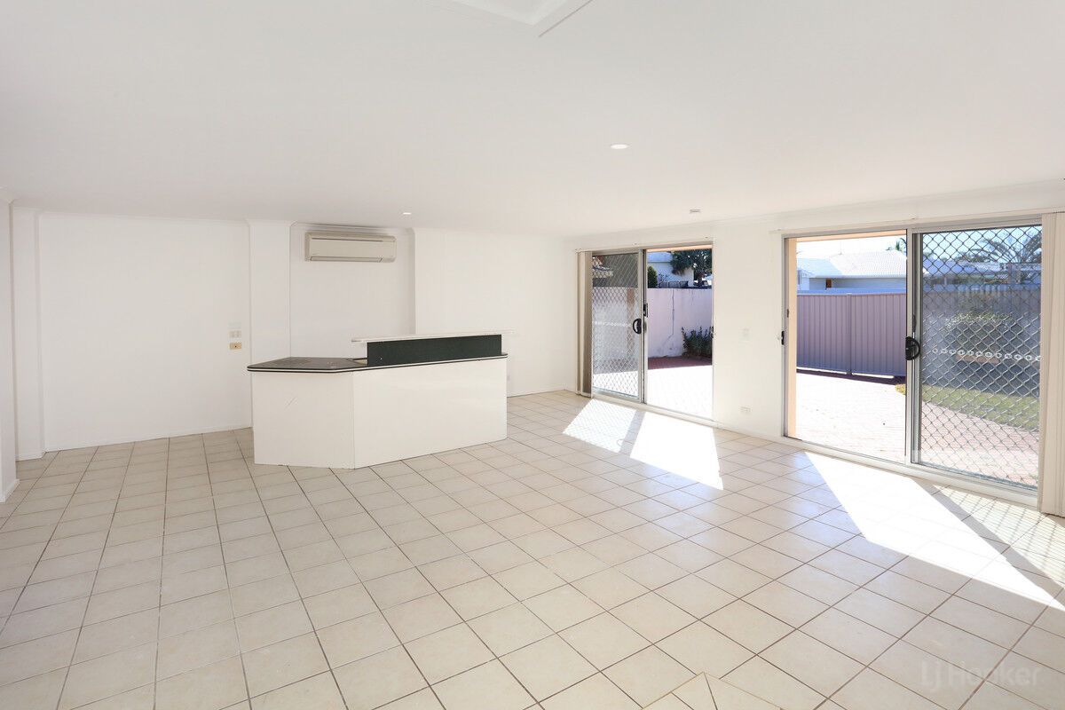 36 Sunbird Avenue, Paradise Point QLD 4216, Image 0