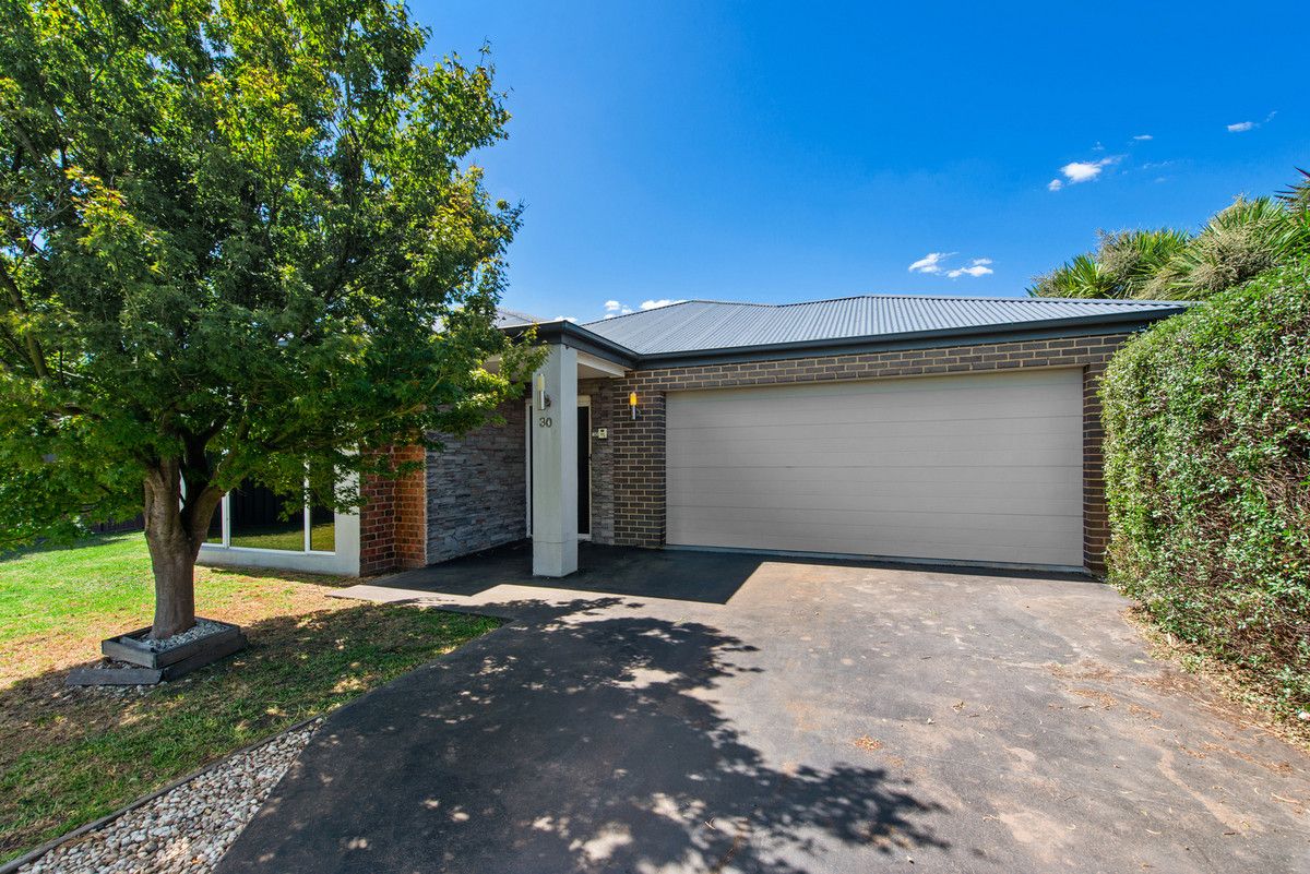 30 Krista Court, Sale VIC 3850, Image 0