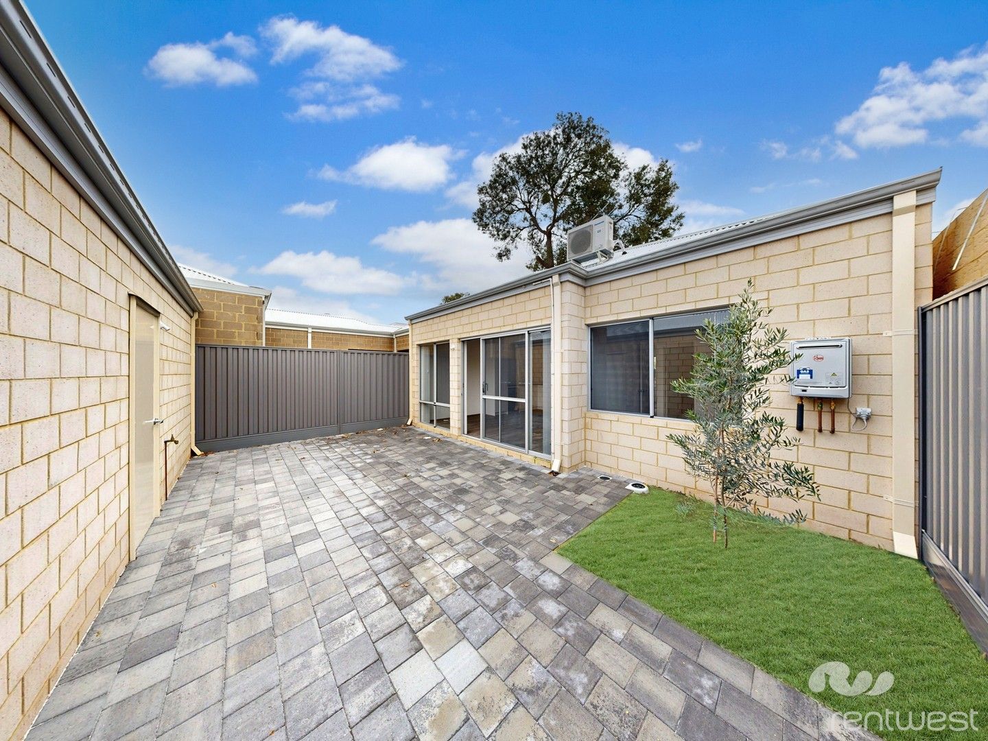 3 bedrooms House in 162 Bertram Road WELLARD WA, 6170