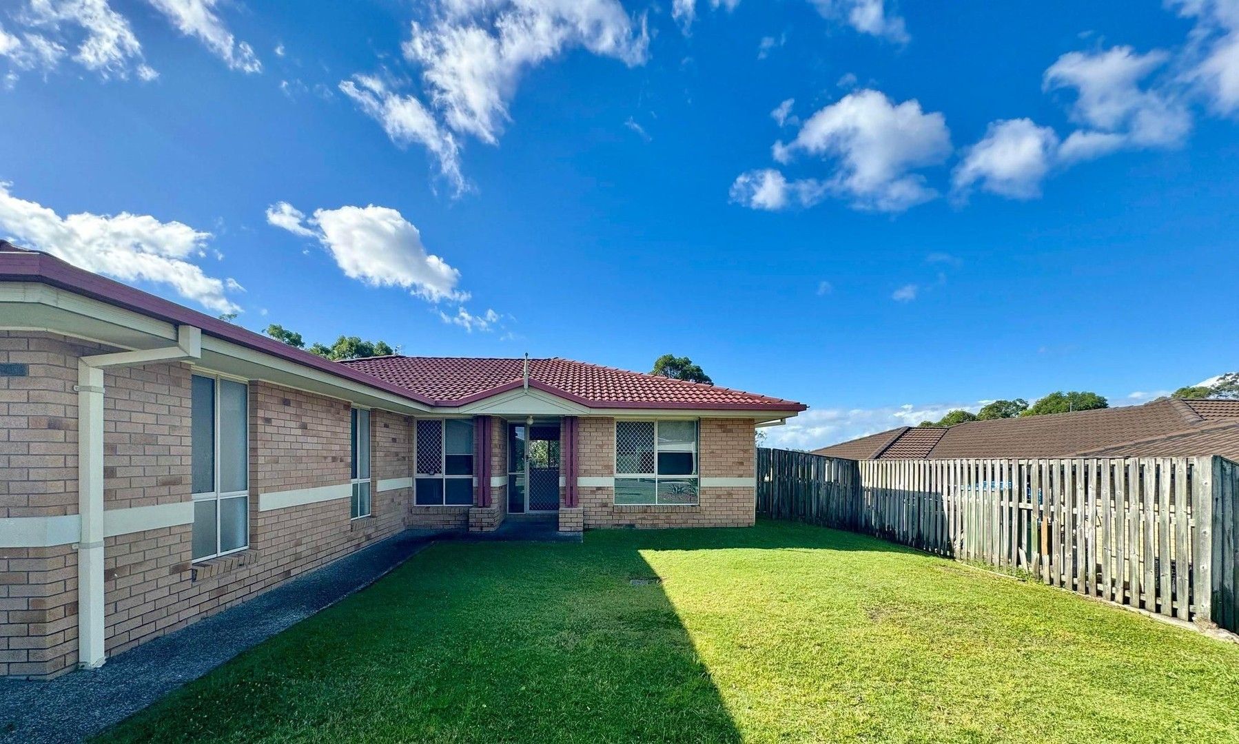 4 bedrooms House in 26 Manra Way PACIFIC PINES QLD, 4211