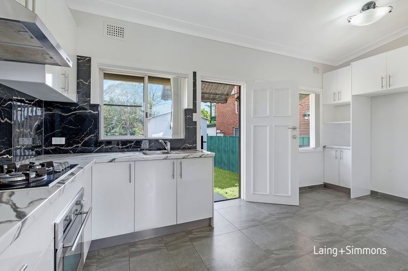 10 Waratah Street, Guildford NSW 2161, Image 1