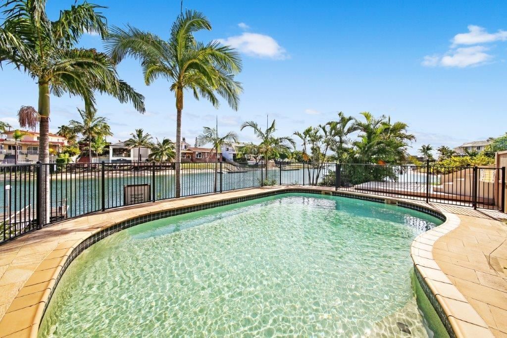 2 Caithness Court, Sorrento QLD 4217, Image 0