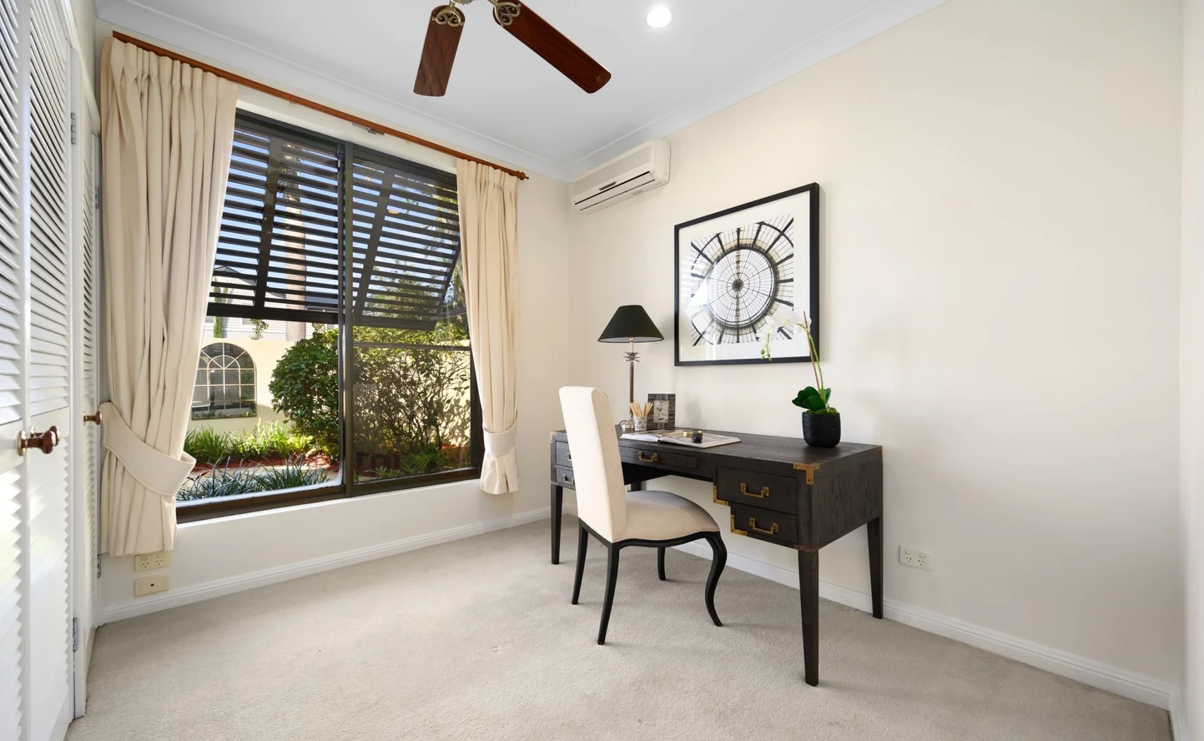 Additional image 6 of 9 Queen Guineveres Place, Paradise Point QLD 4216