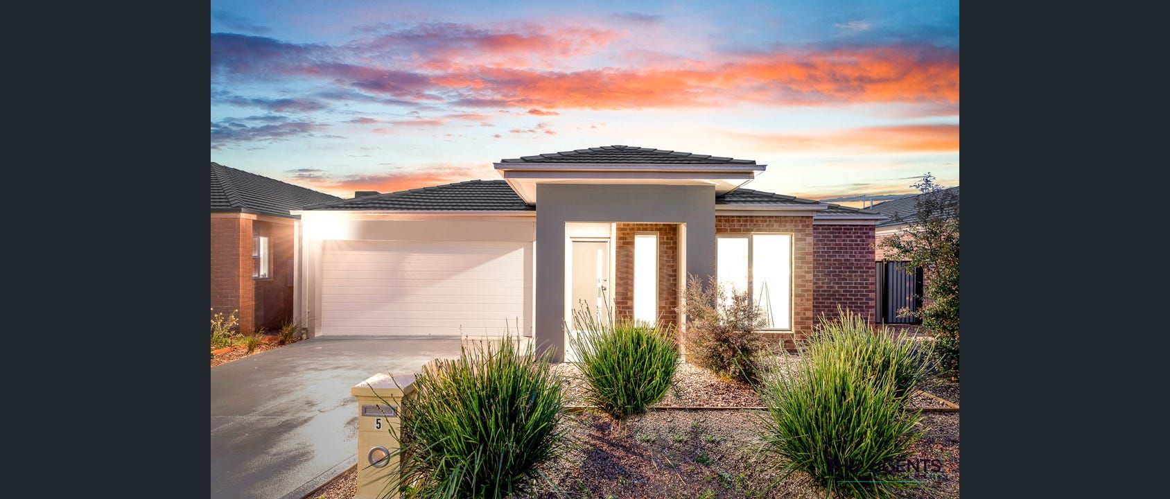 4 bedrooms House in 5 TRENTBRIDGE ROAD TARNEIT VIC, 3029