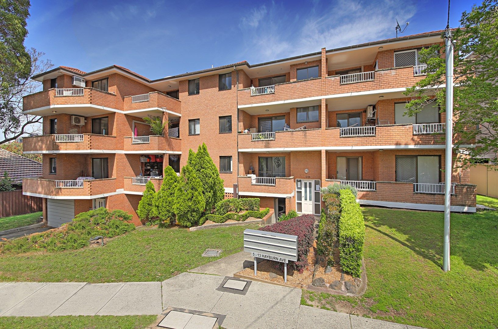 2 bedrooms Apartment / Unit / Flat in 4/5-13 Hayburn Avenue ROCKDALE NSW, 2216