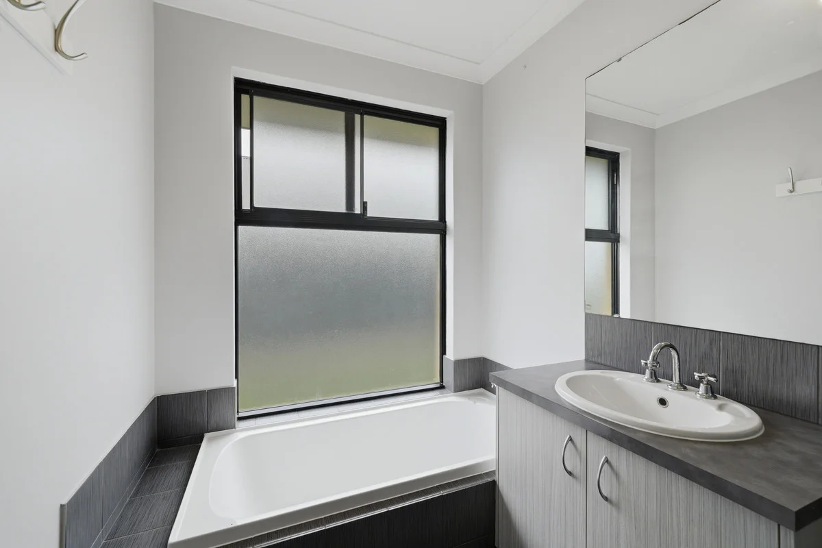 Additional image 19 of 18 Genus Road, Banksia Grove WA 6031