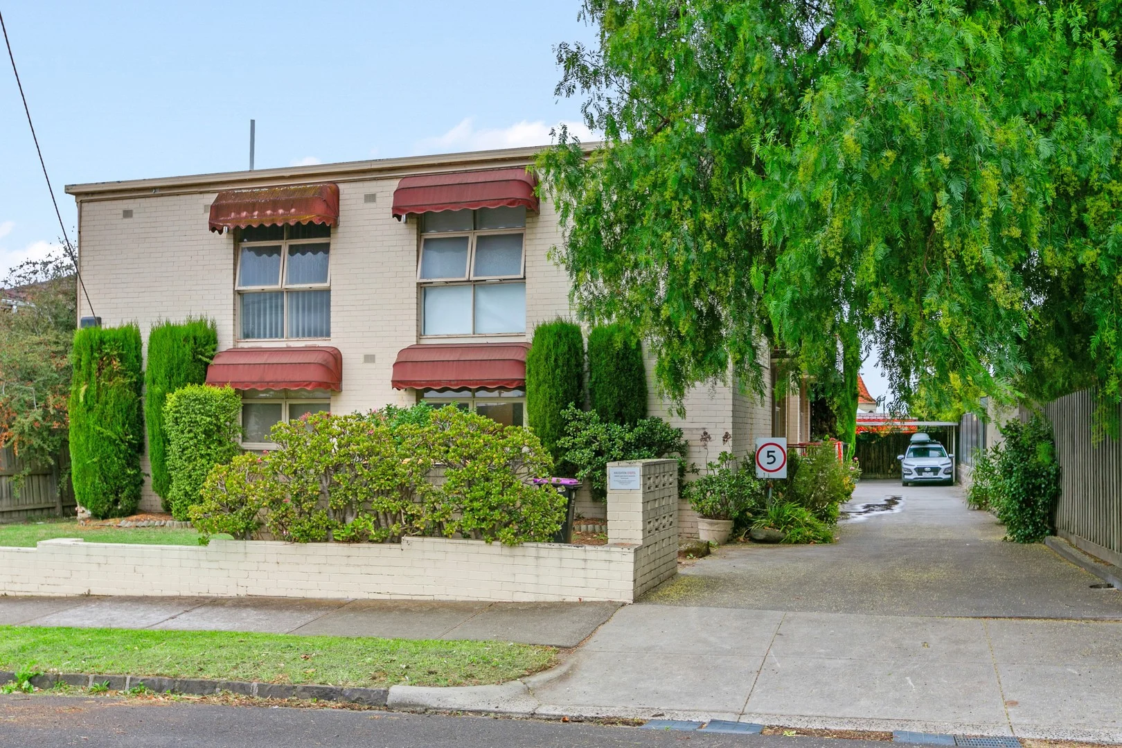 6/11 Mincha Street, Brunswick West VIC 3055