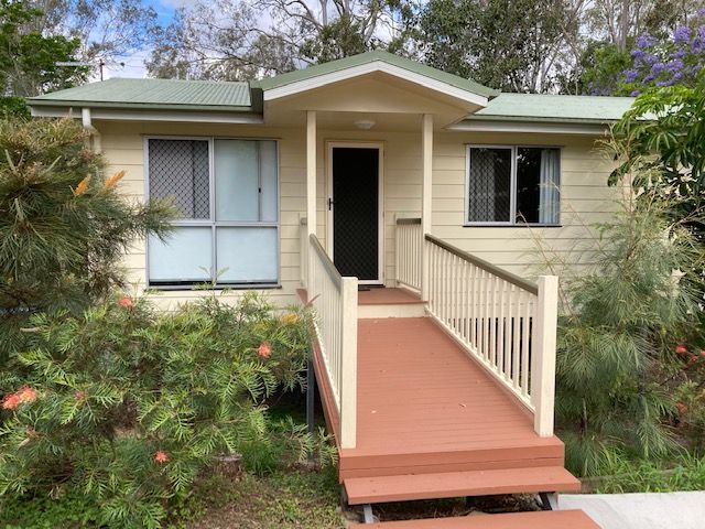 2 bedrooms House in  ANSTEAD QLD, 4070