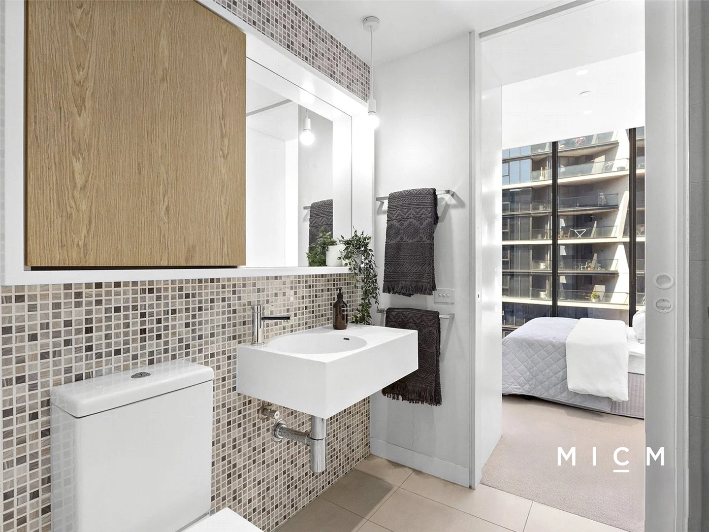 Additional image 7 of 807/74 Queens Road, Melbourne VIC 3004