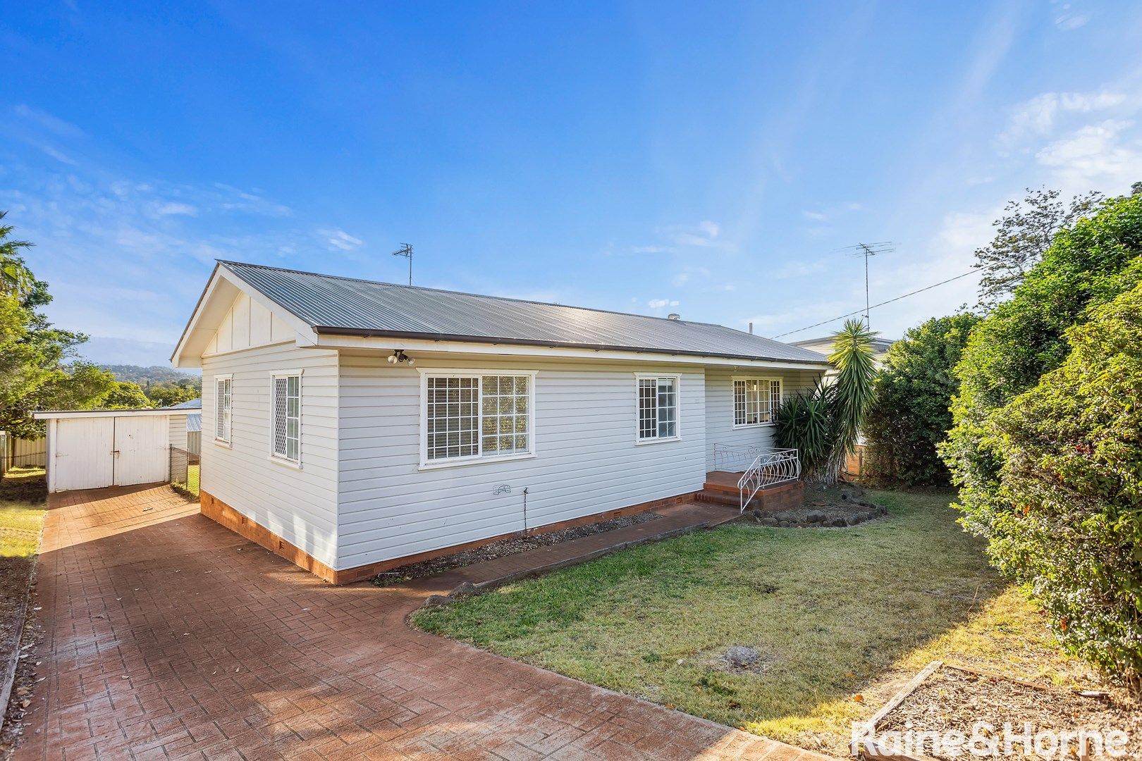 3 bedrooms House in 121 Perth Street SOUTH TOOWOOMBA QLD, 4350