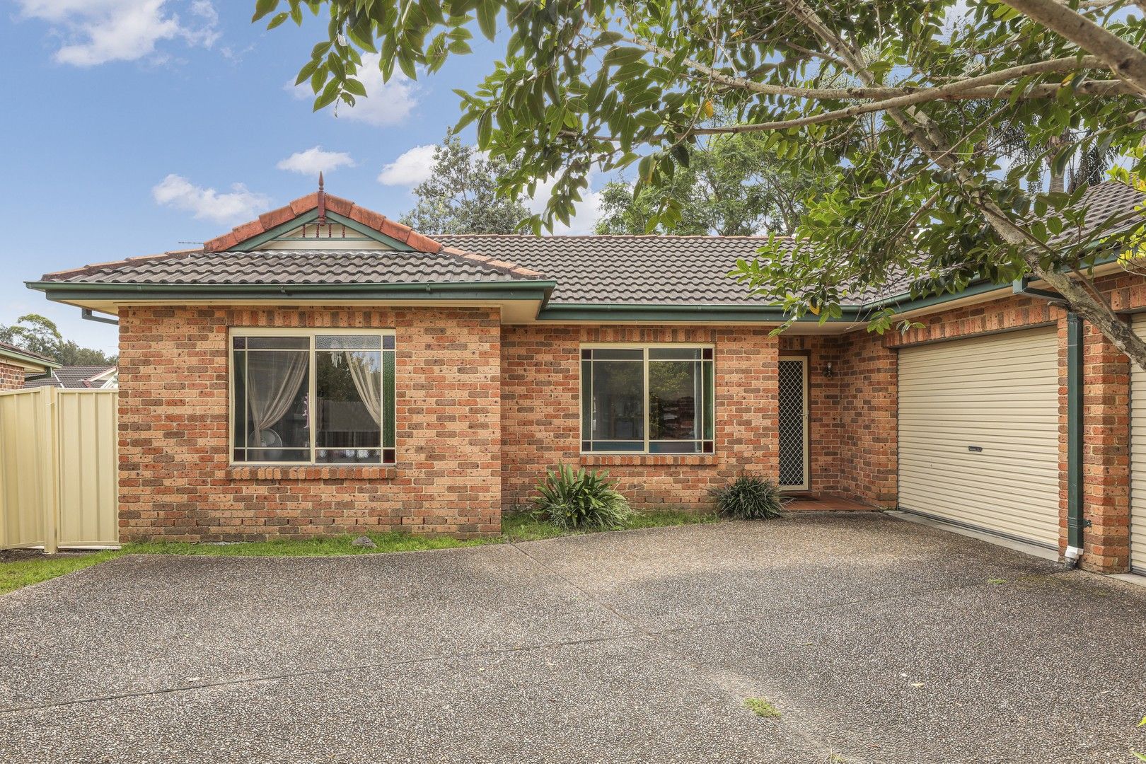 2/4 Brownlee Place, Albion Park Rail NSW 2527 House For Rent 580