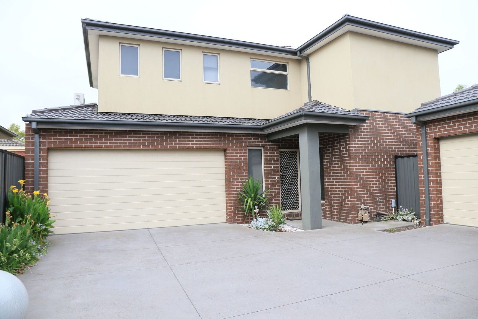 3 bedrooms House in 3/9 Polesden Mews ROXBURGH PARK VIC, 3064