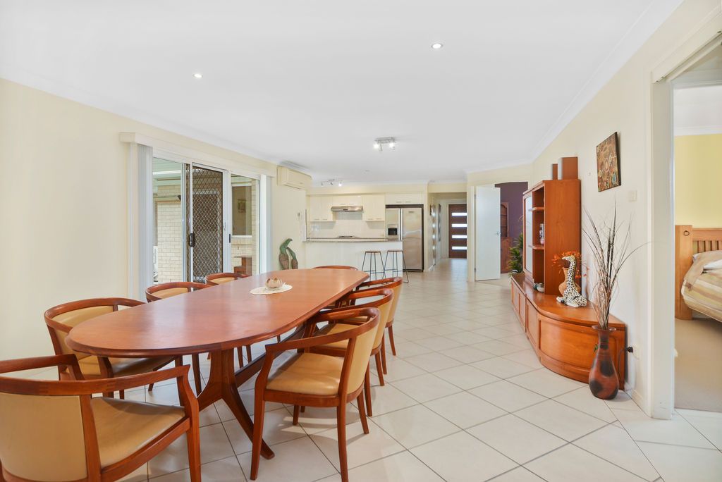 22 Emerald Drive, Meroo Meadow NSW 2540, Image 2