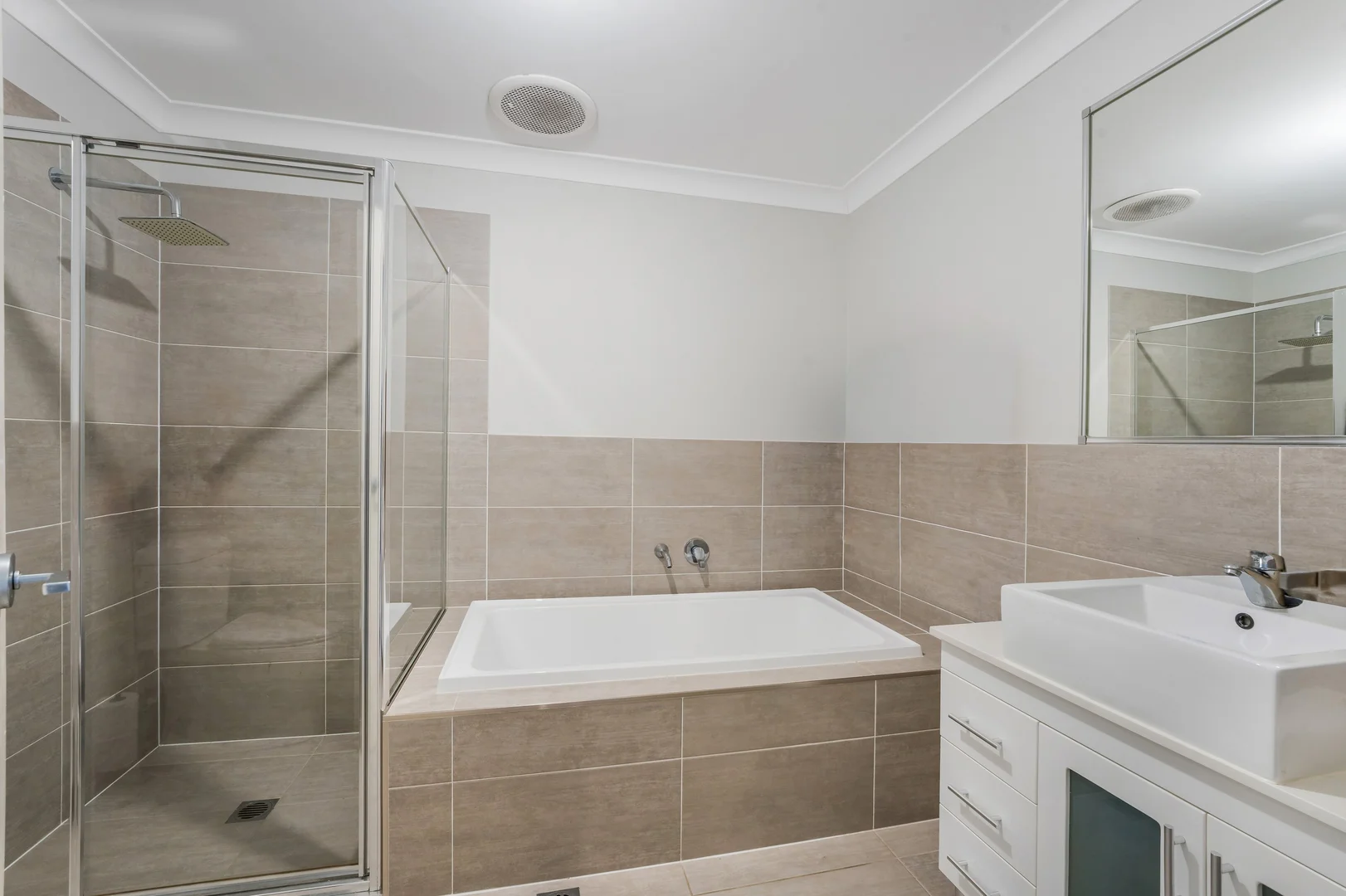 Additional image 13 of 124 Goldsmith Avenue, Campbelltown NSW 2560