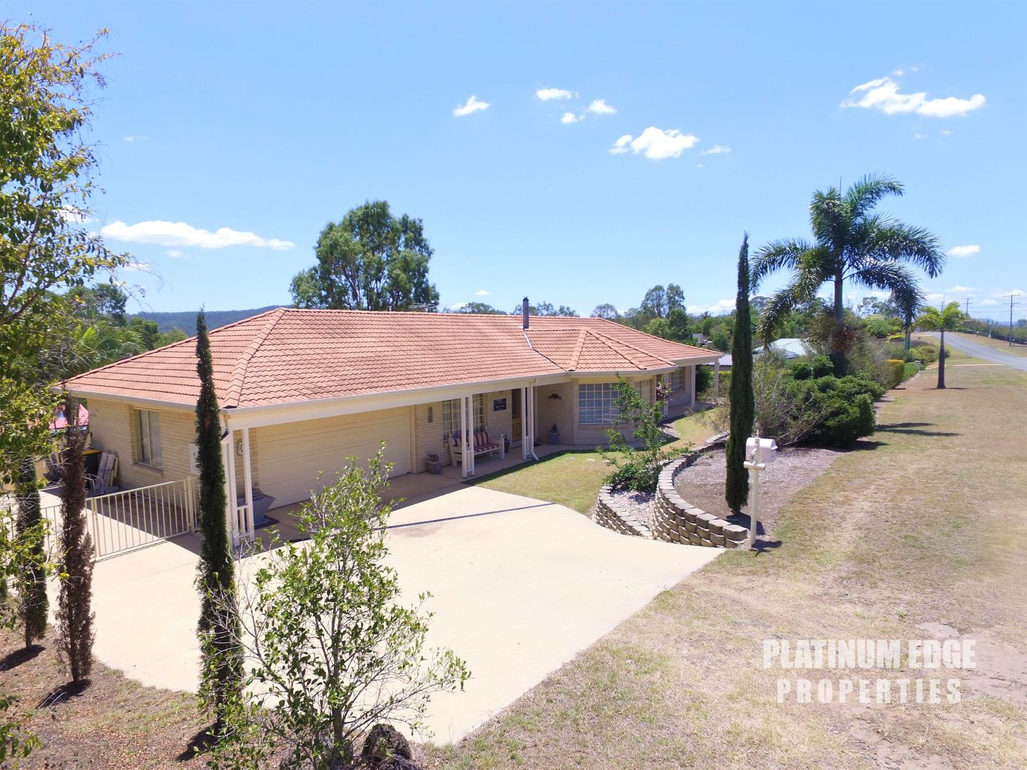 9294 Scarvell Place, Kooralbyn Property History & Address Research