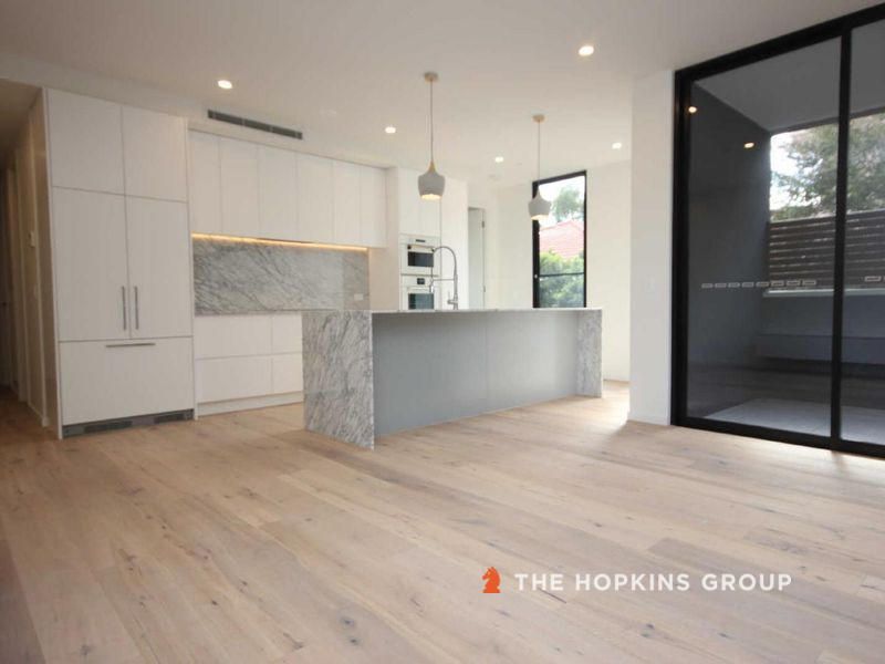 2 bedrooms Apartment / Unit / Flat in 102/402 Riversdale Road HAWTHORN EAST VIC, 3123