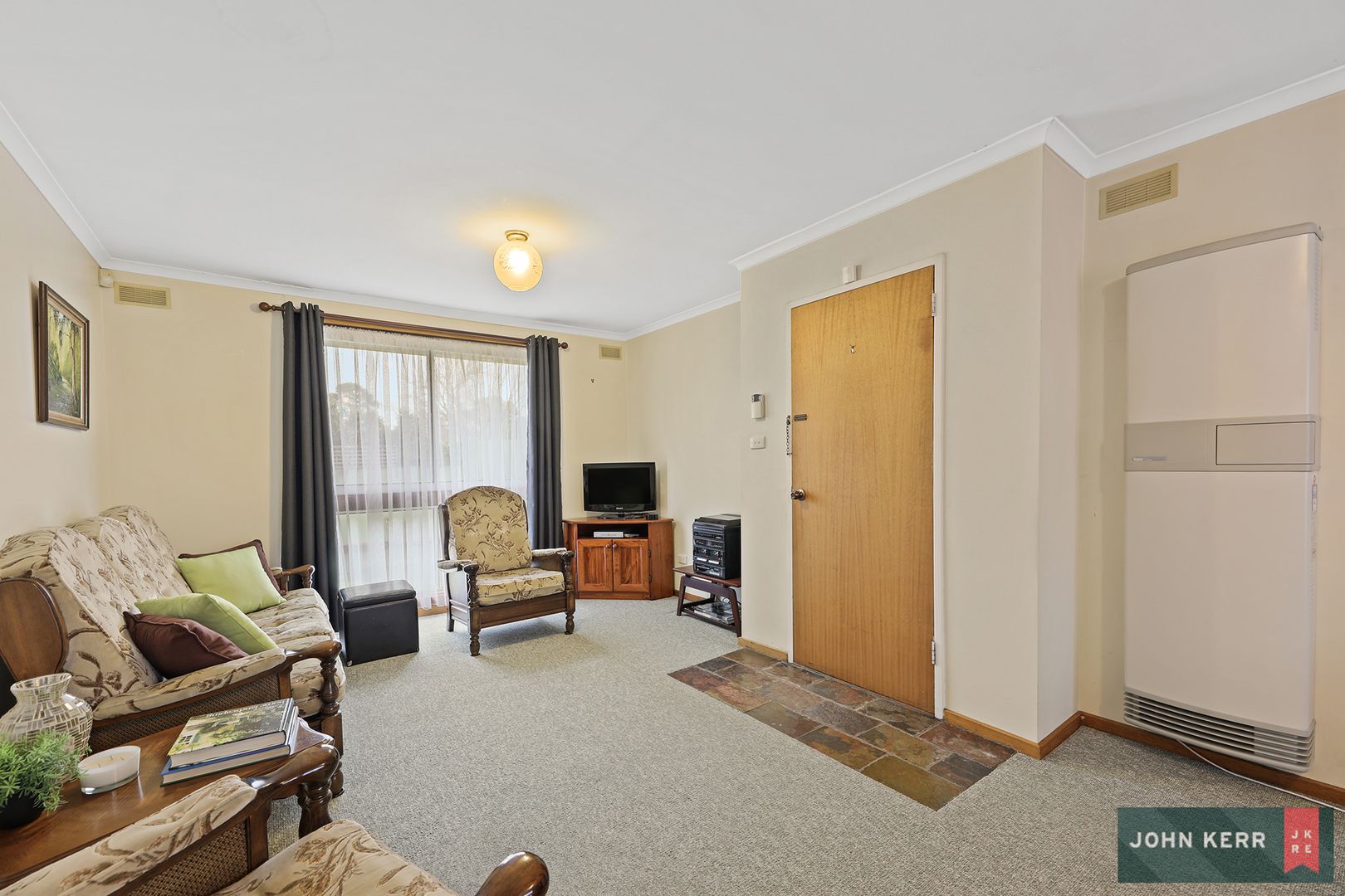 2/2 Evans Street, Trafalgar VIC 3824, Image 2