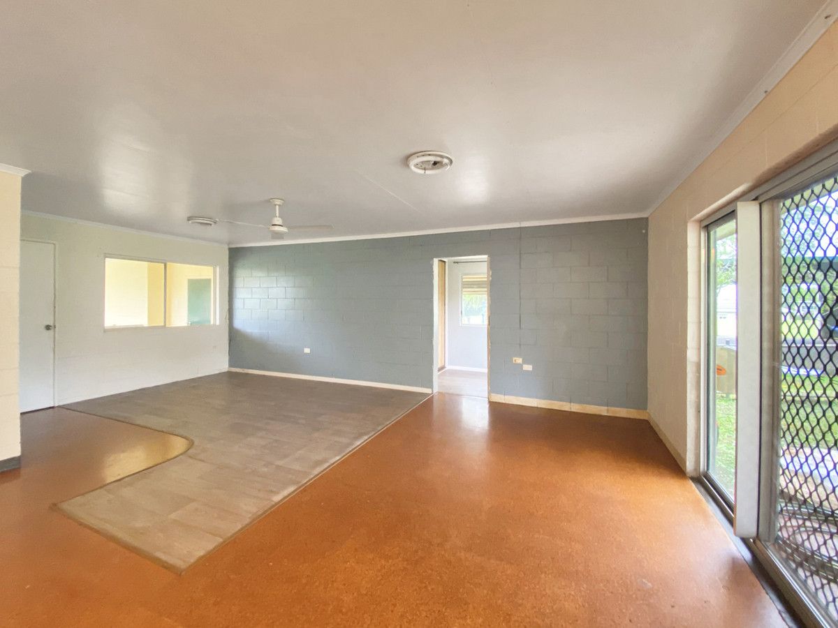 33 Main Street, Tolga QLD 4882, Image 2