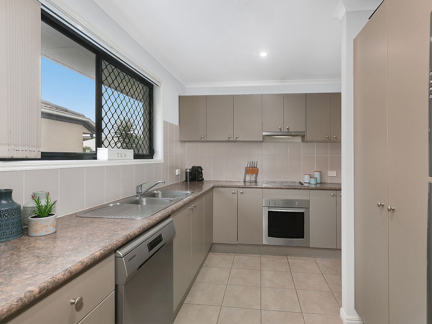 9 Wisteria Crescent, Sippy Downs QLD 4556, Image 2