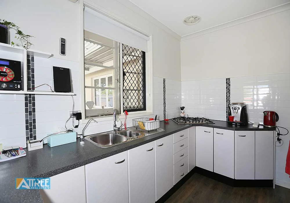 Additional image 17 of 27 Clinton Avenue, St James WA 6102