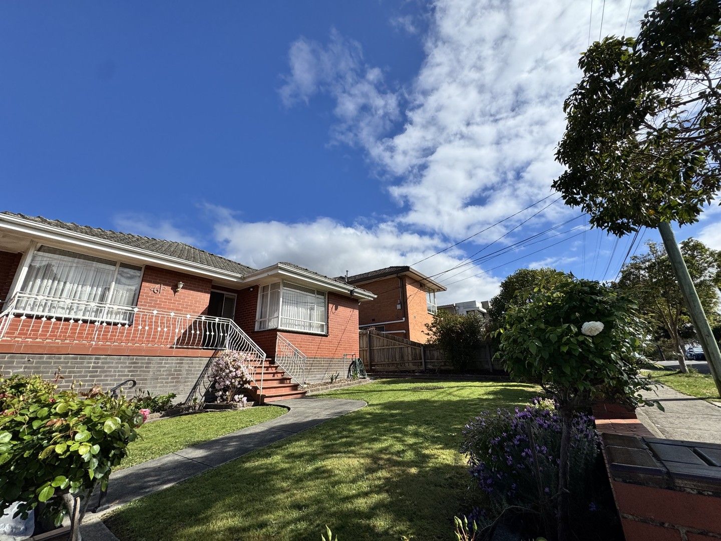 3 bedrooms House in 61 Hodgson Street TEMPLESTOWE LOWER VIC, 3107
