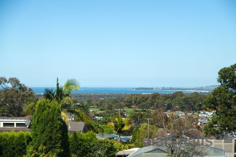 Belmont North NSW 2280 4 beds house for Sale, MARSHALLS GUIDE