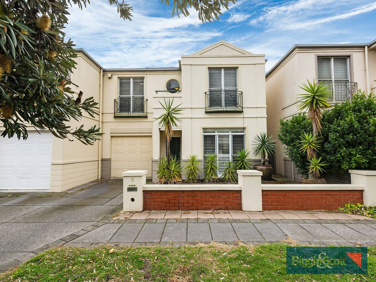 3 bedrooms House in 5 Princes Street PORT MELBOURNE VIC, 3207