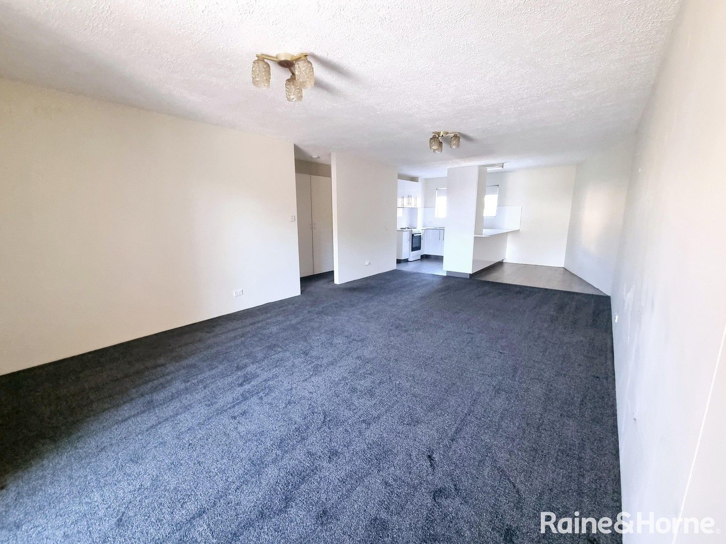 2 bedrooms Apartment / Unit / Flat in 2/83 Beatrice Street TARINGA QLD, 4068