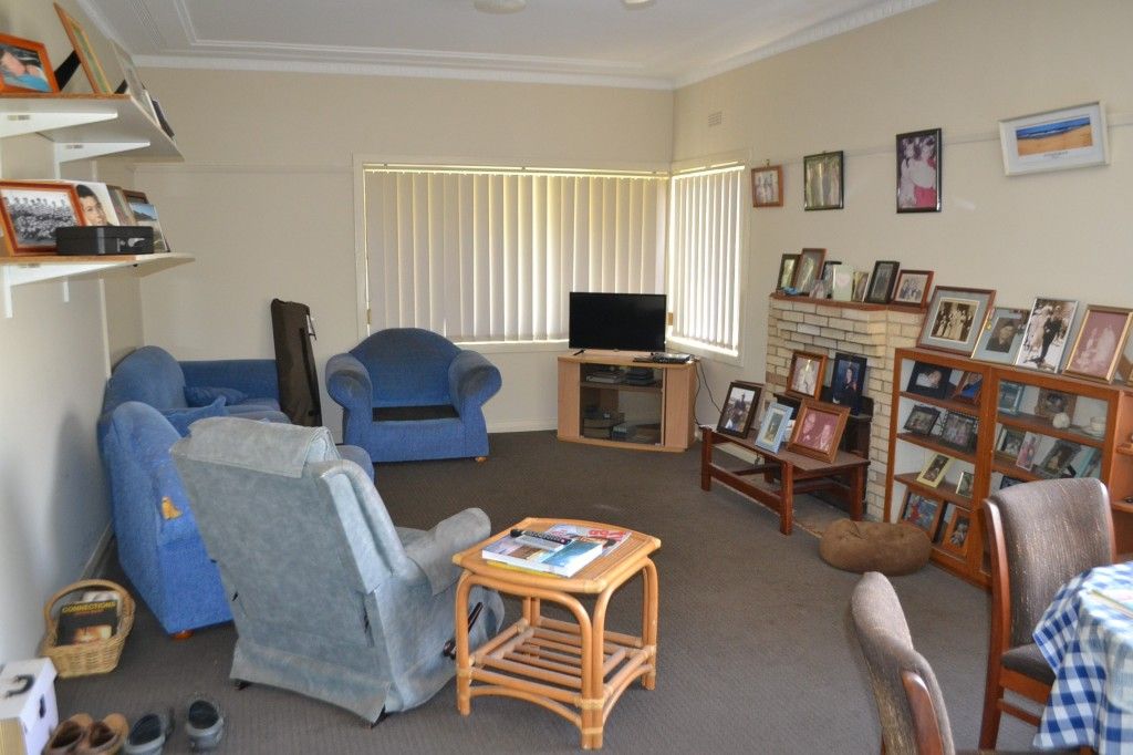 9 Helen Street, Forster NSW 2428, Image 2