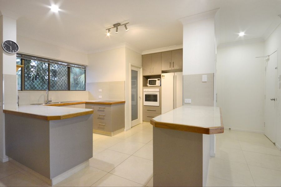4/2 Eshelby Drive, Cannonvale QLD 4802, Image 1