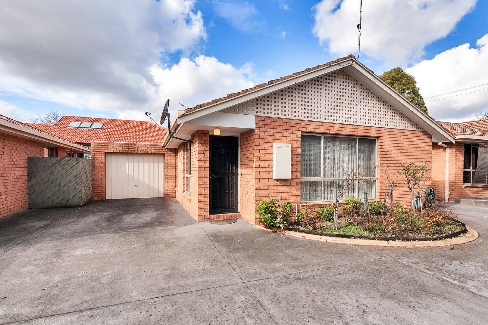 2/1352 Gregory Street, Lake Wendouree VIC 3350, Image 0