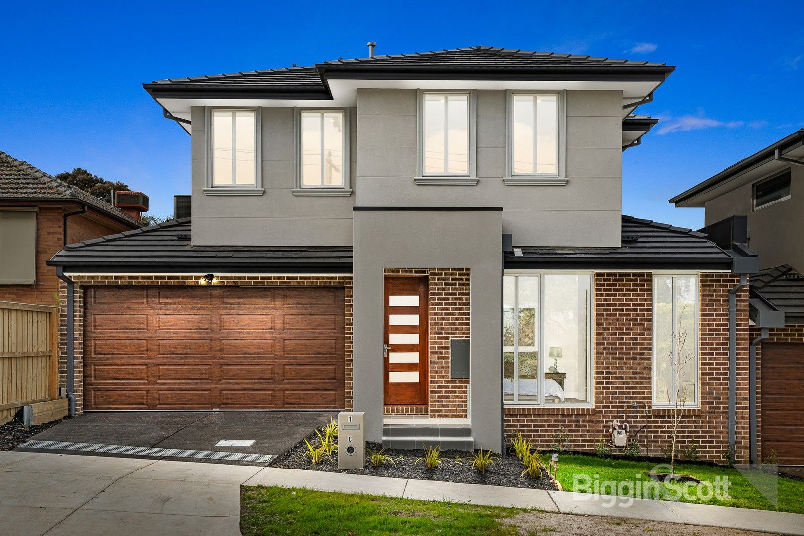 4 bedrooms Townhouse in 1C Leonard Street ASHWOOD VIC, 3147