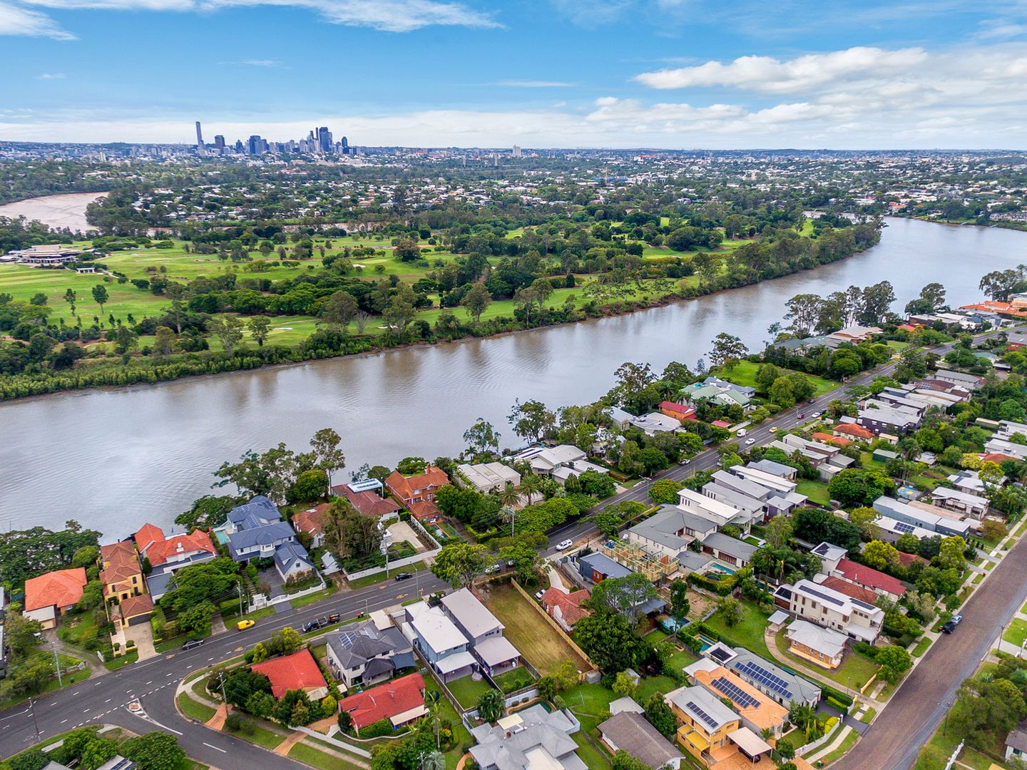 32 King Arthur Terrace, Tennyson QLD 4105, Image 2