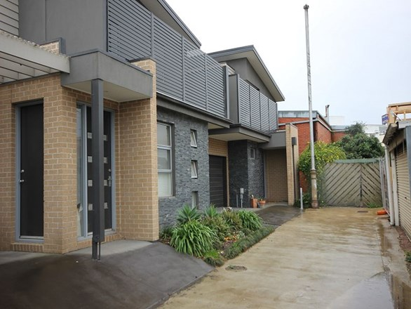 2/106 Paisley Street, Footscray VIC 3011