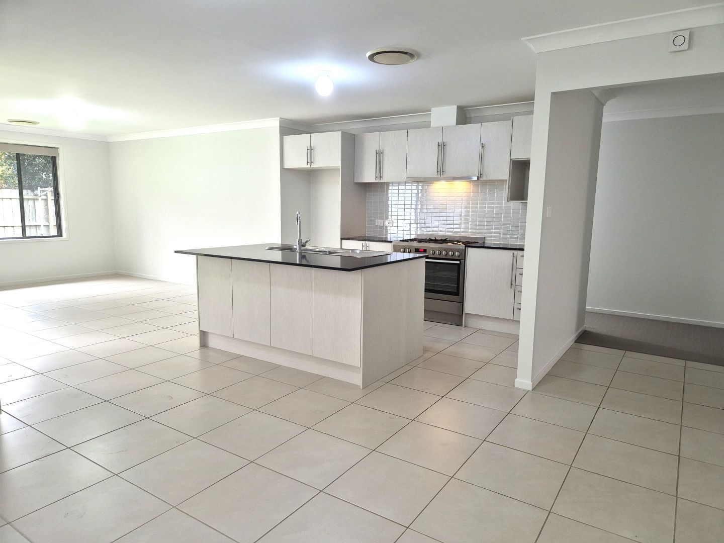 4 Keith Street, Middleton Grange NSW 2171 House For Rent 800 Domain