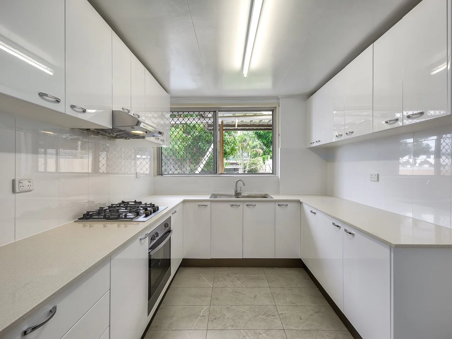 Primary image of Room 2 - 4 Abingdon Street, Woolloongabba QLD 4102