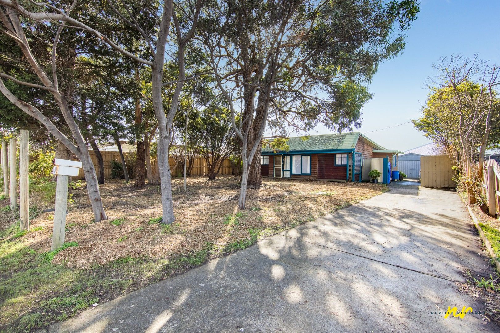 2 bedrooms House in 19 Wattletree Avenue ST LEONARDS VIC, 3223