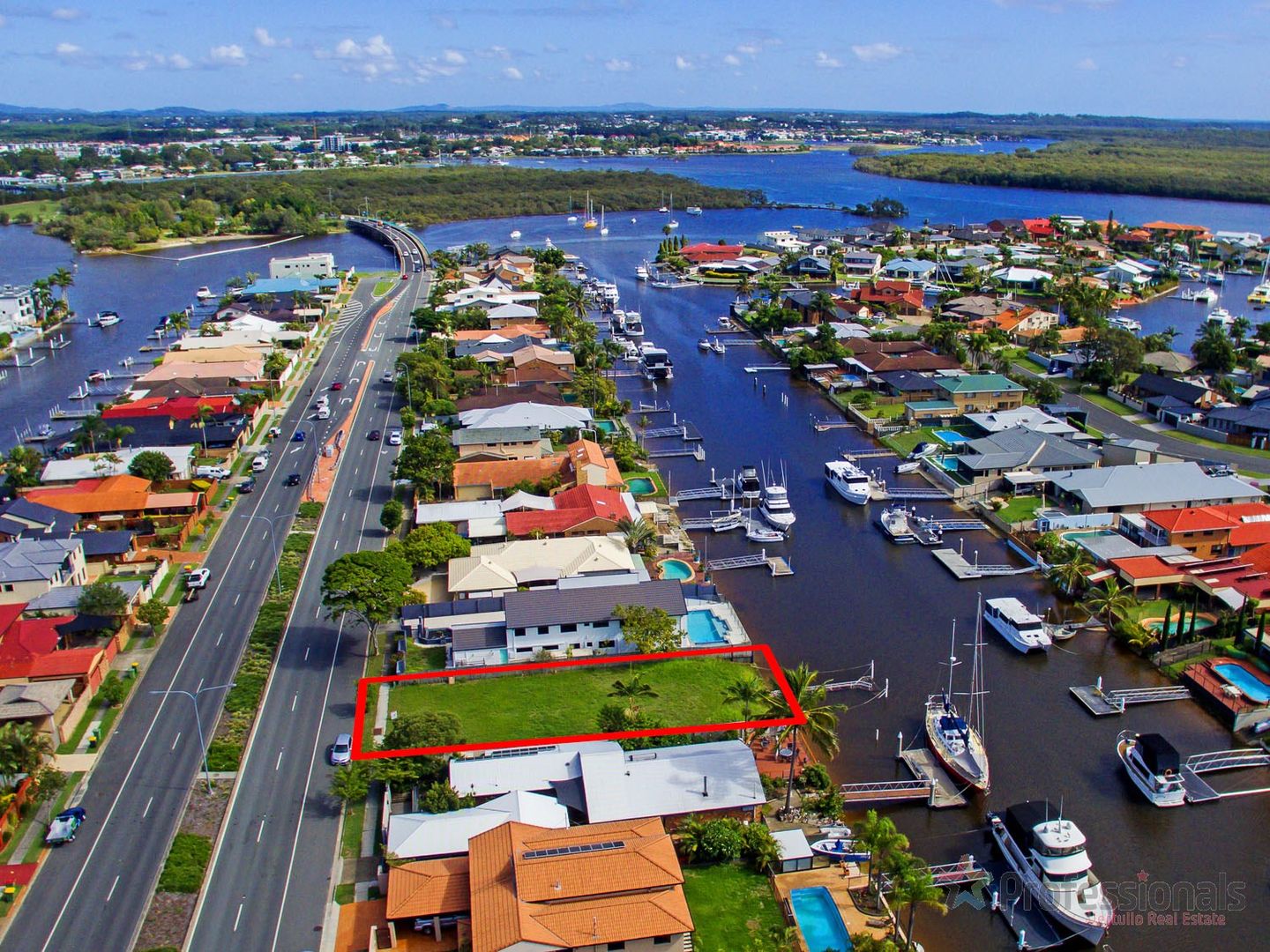 39 Oxley Drive, Paradise Point QLD 4216 Domain