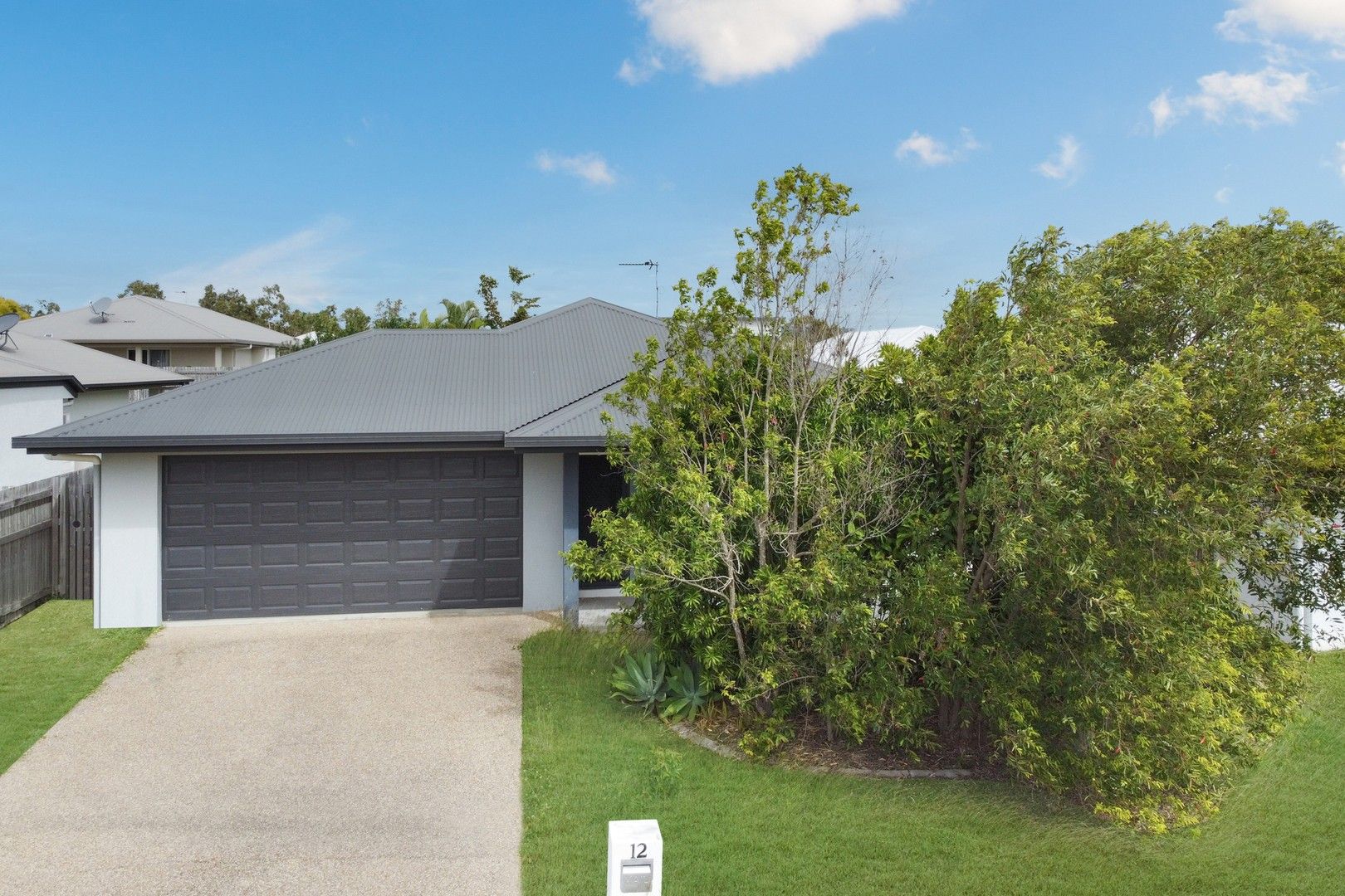 4 bedrooms House in 12 Merritt Court DEERAGUN QLD, 4818